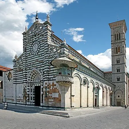 Casa *